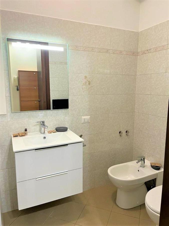 Milan Downtown Apartment Luaran gambar