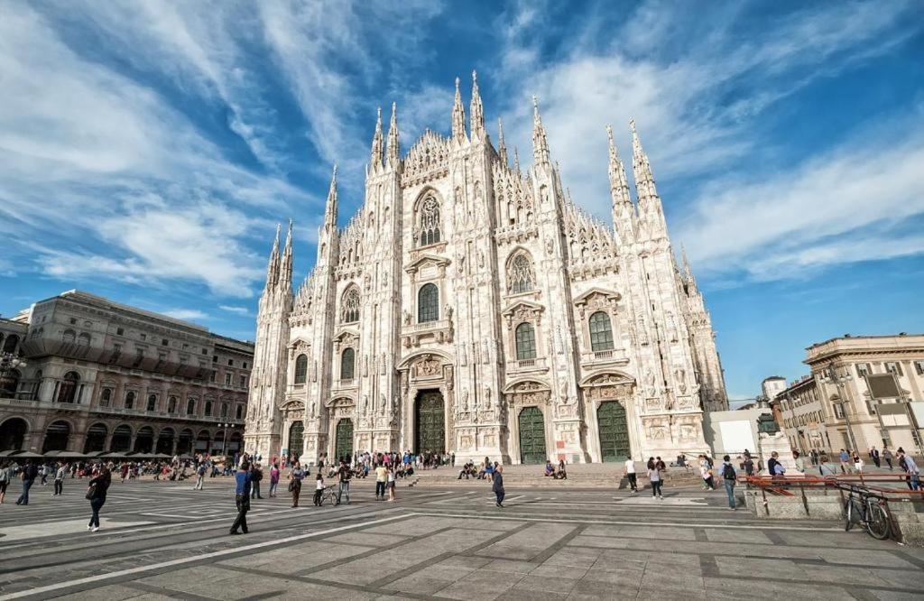 Milan Downtown Apartment Luaran gambar